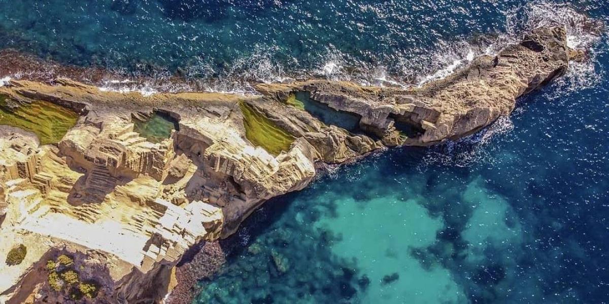 Así es Sa Pedrera, la espectacular piscina natural 'secreta' en Ibiza