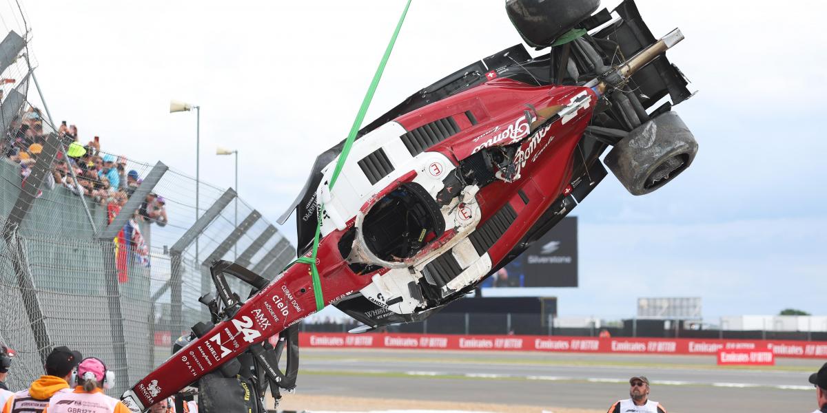 Así quedó el coche de Zhou tras el accidente en Silverstone