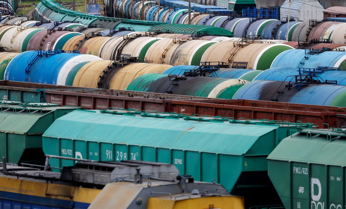 Bruselas rebaja la tensión con Rusia y permite que envíe a Kaliningrado mercancías sancionadas a través de la UE en tren