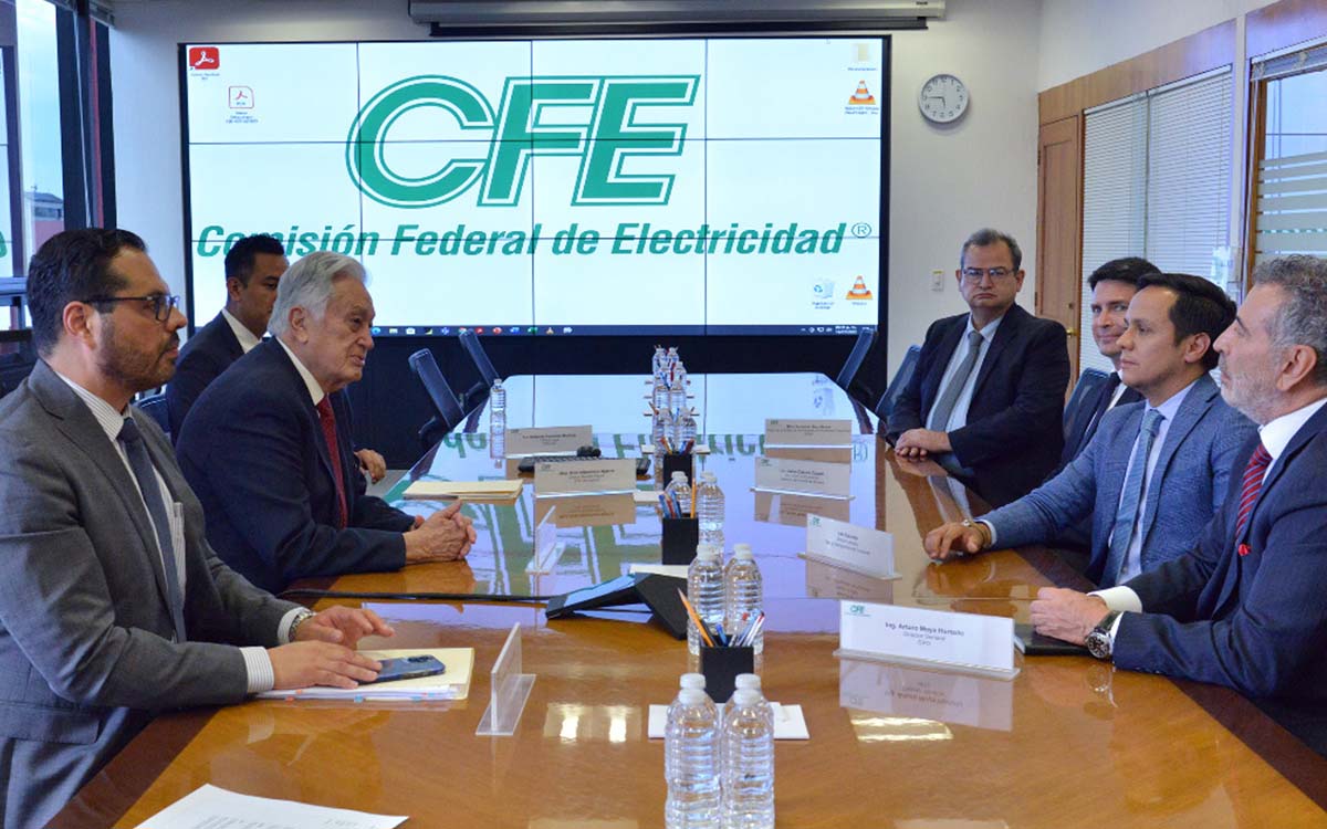 CFE firma acuerdo de suministro de gas para planta de fertilizantes en Sinaloa