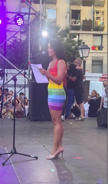 Chanel Terrero dando el discurso en el Orgullo 2022 / Instagram @madorgullo