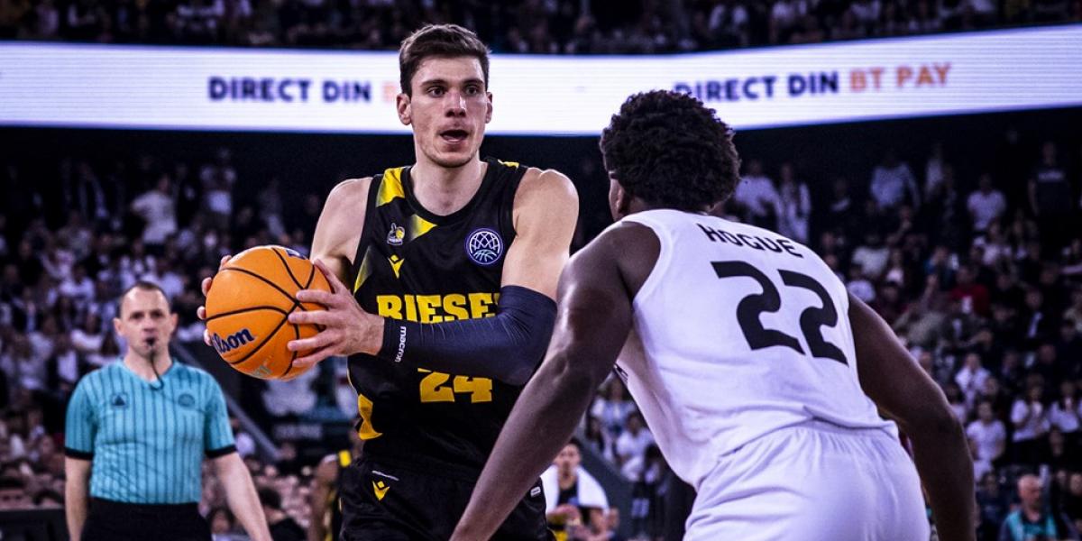 El Breogán ficha al pívot estadounidense Ethan Happ