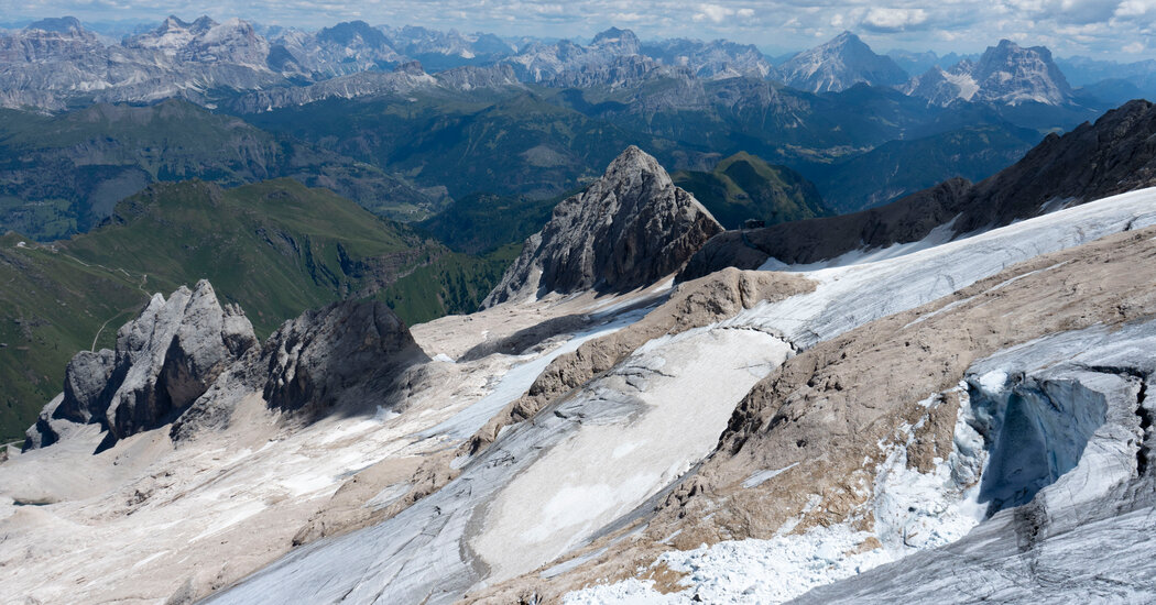 El derrumbe mortal de un glaciar en Italia muestra el alcance del nuevo calor de Europa