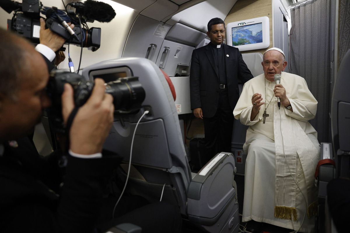 El papa Francisco no descarta renunciar: “No sería una catástrofe”