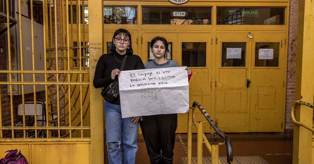 En Argentina, una batalla por el lenguaje inclusivo de género en las aulas