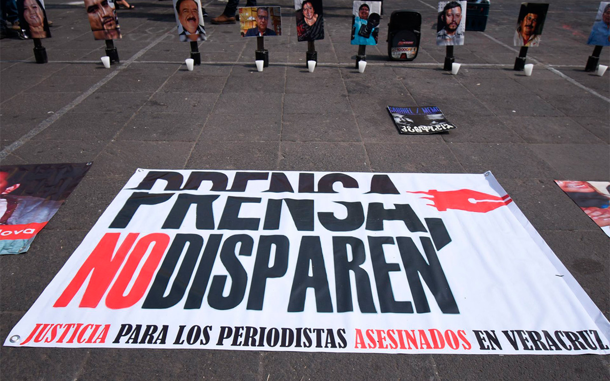 En plena visita de AMLO, senadores demócratas de EU condenan violencia contra periodistas en México