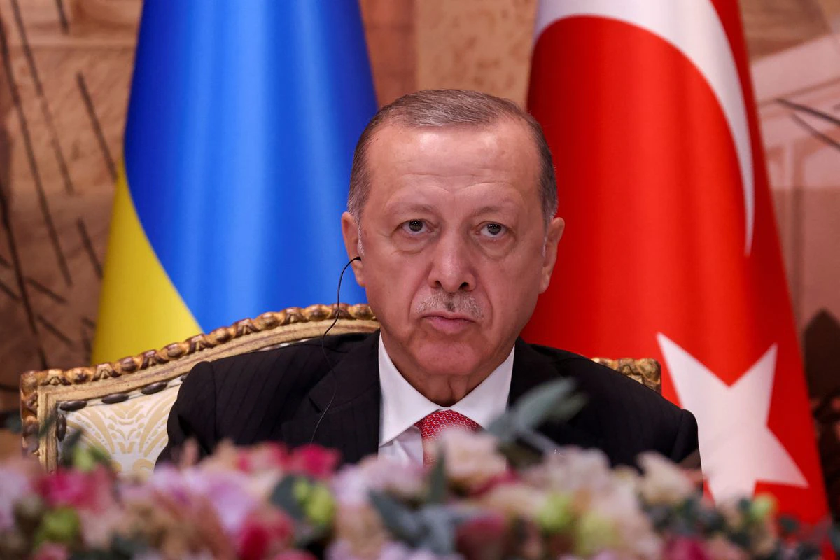 Erdogan, el equilibrista entre Kiev y Moscú, logra una victoria diplomática con el acuerdo del grano ucranio
