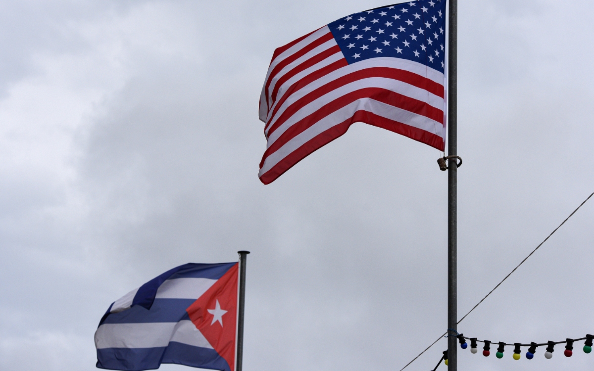 Estados Unidos impone restricciones de visas a 28 funcionarios cubanos