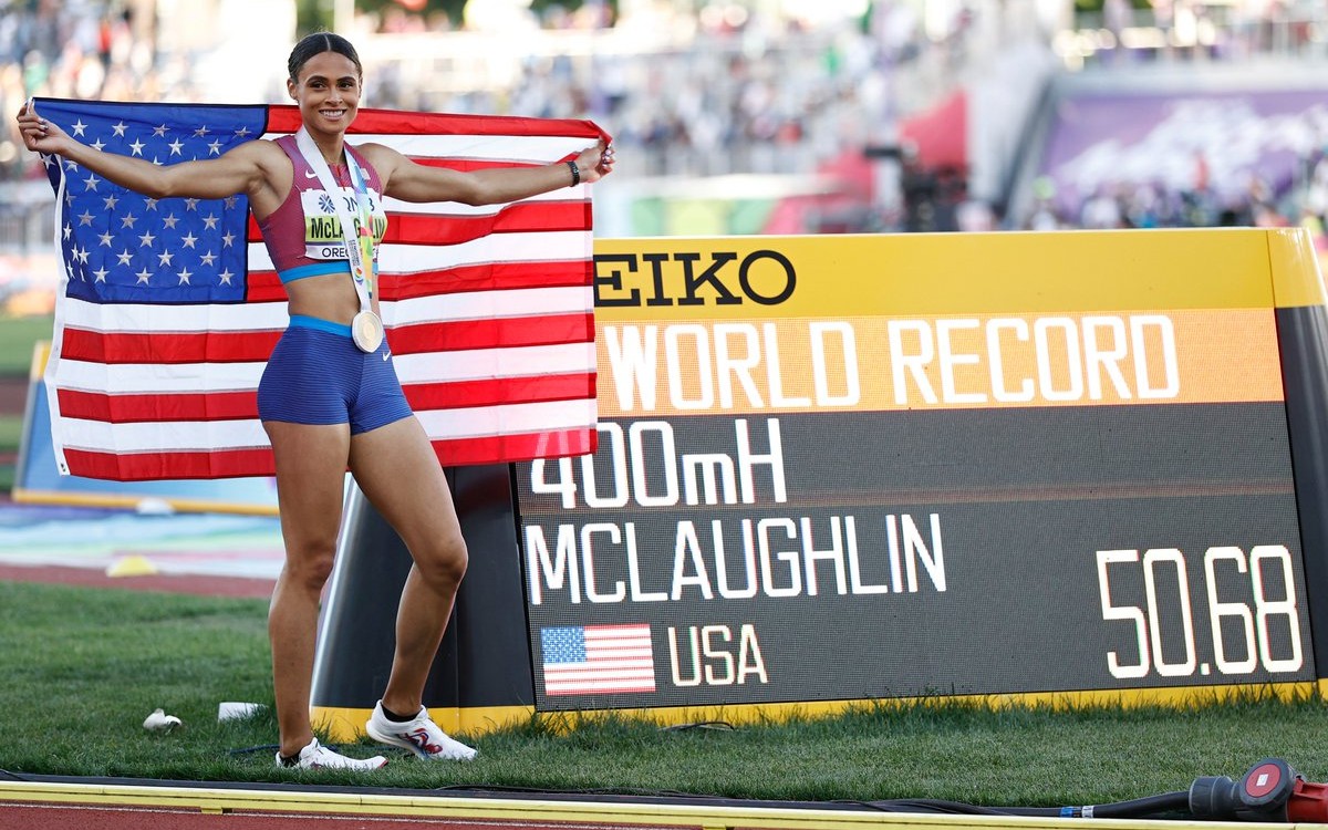 Eugene 2022: Pulveriza Sydney McLaughlin su récord en los 400 metros con vallas | Video