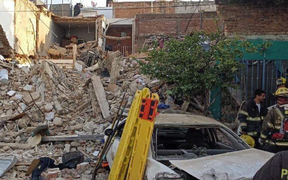 Explosión de una vivienda en Guadalajara deja un muerto y siete lesionados | Video