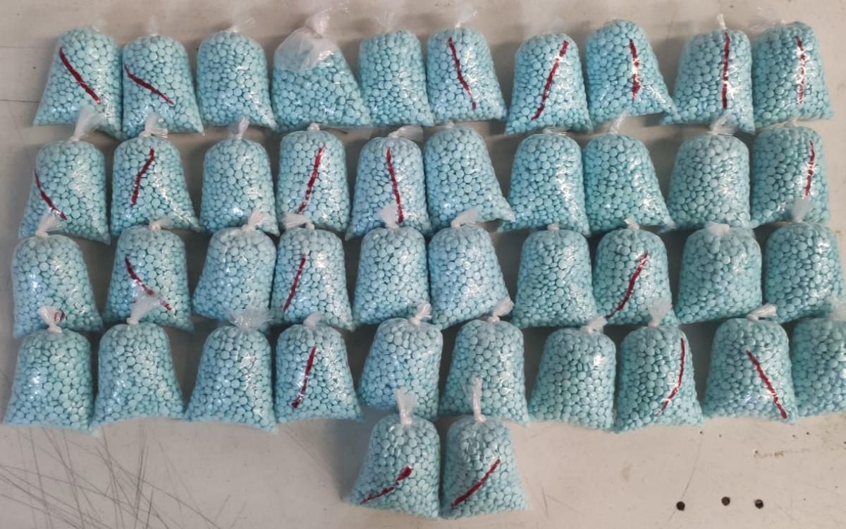 FGR vincula a proceso a persona que traficó 42 mil pastillas de fentanilo
