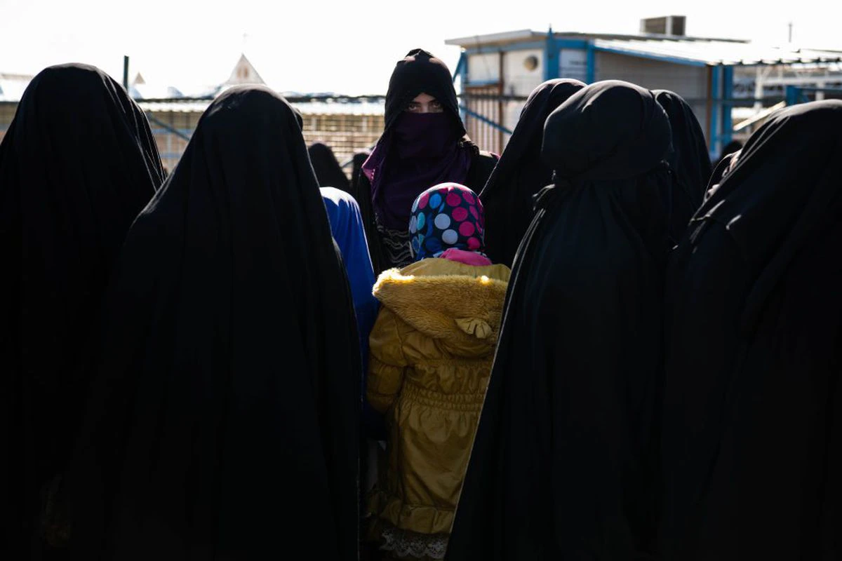 Francia abre la puerta a la repatriación de niños y mujeres de campos de detención de yihadistas tras años de rechazo