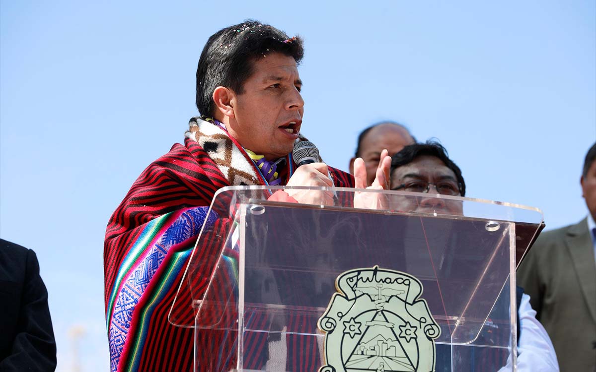 Investigan al presidente de Perú, Pedro Castillo, por tráfico de influencias