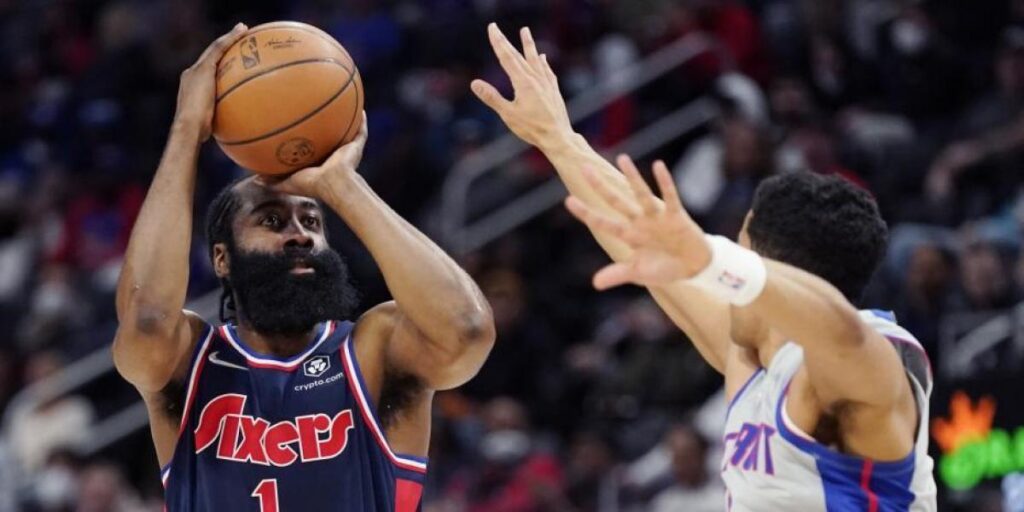 James Harden renovará con los Sixers por dos años con un salario a la baja