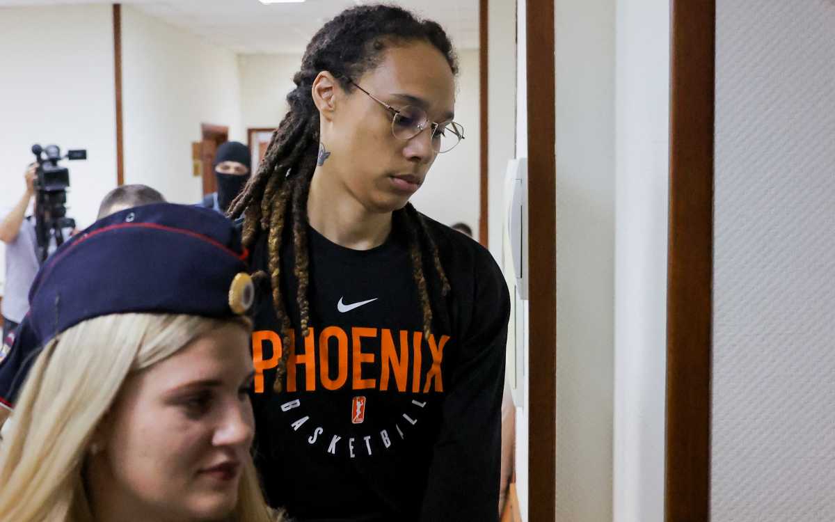 La basquetbolista Griner se declara culpable de llevar aceite de cannabis a Rusia