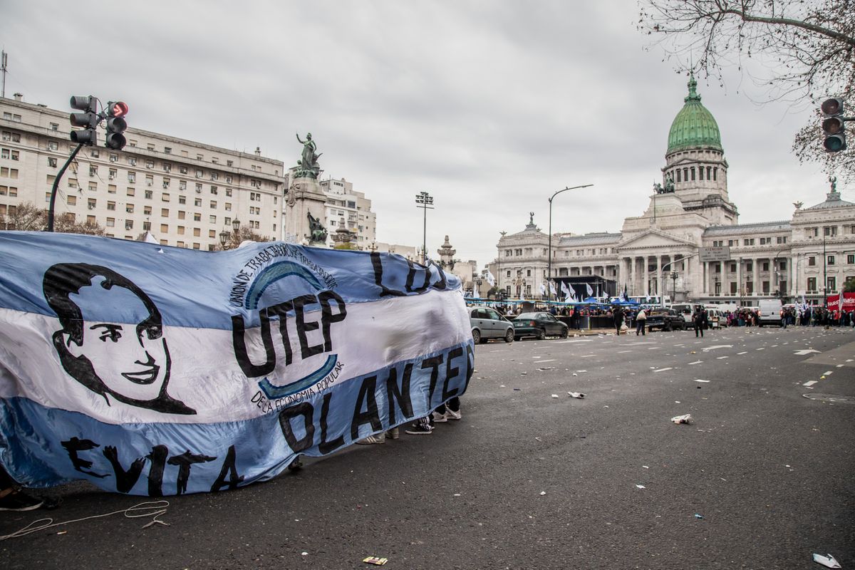 La crisis argentina agrieta la relación entre los movimientos sociales y el peronismo