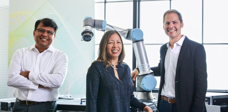 La directora ejecutiva de Intrinsic, Wendy Tan White, analiza el software de robótica y la adquisición de Vicarious
