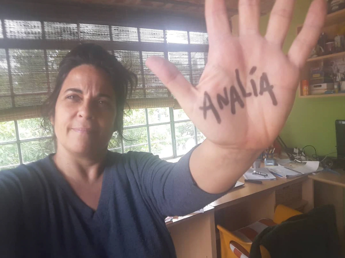 La hija ‘desobediente’ de un torturador argentino pelea por no ser excluida de la herencia por “indigna”