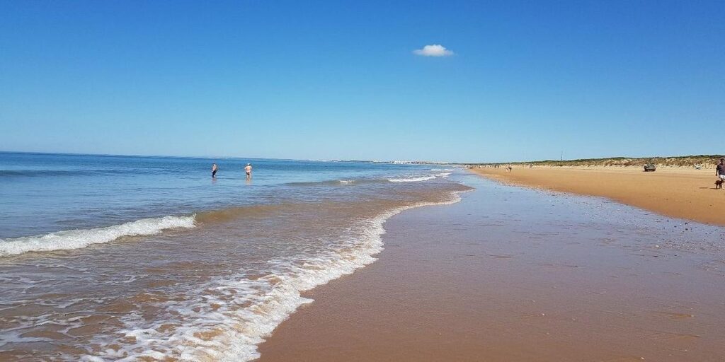Las 10 mejores playas de Huelva con la distinción de la Bandera Azul