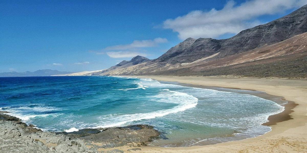 Las 5 playas más grandes de España: descubre dónde se encuentran