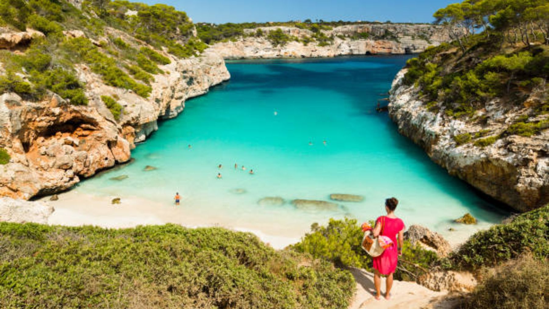 Las mejores playas y calas de España para ir de vacaciones este verano