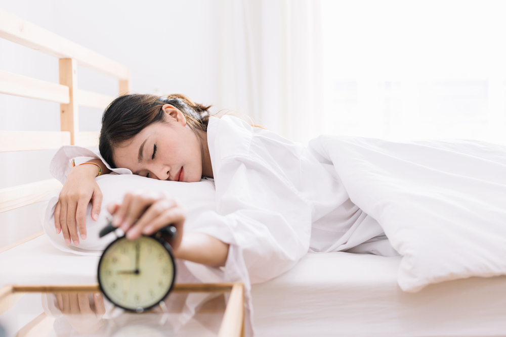 Las siestas frecuentes aumentan el riesgo de sufrir hipertensión y derrames, según un estudio