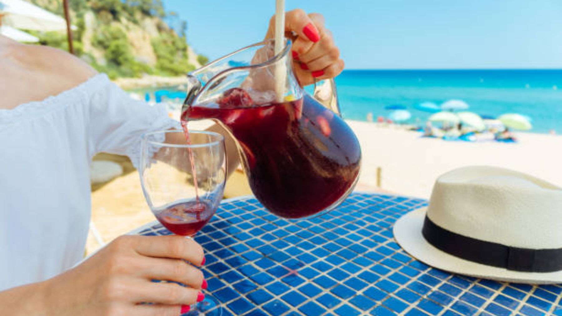 Los 8 mejores chiringuitos de toda España para comer y beber en la playa