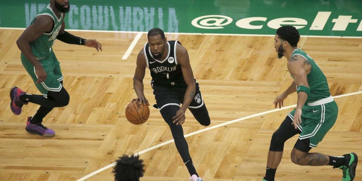 Los Celtics persiguen a Kevin Durant