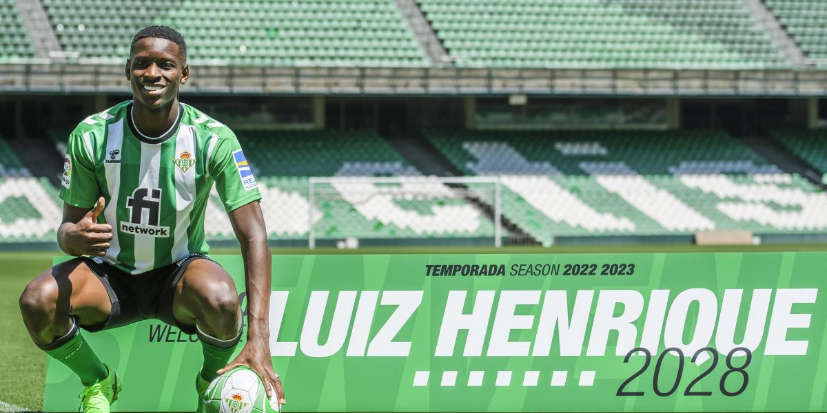 Luiz Henrique: "Me fijo mucho en Vinicius, lo tengo como referencia"