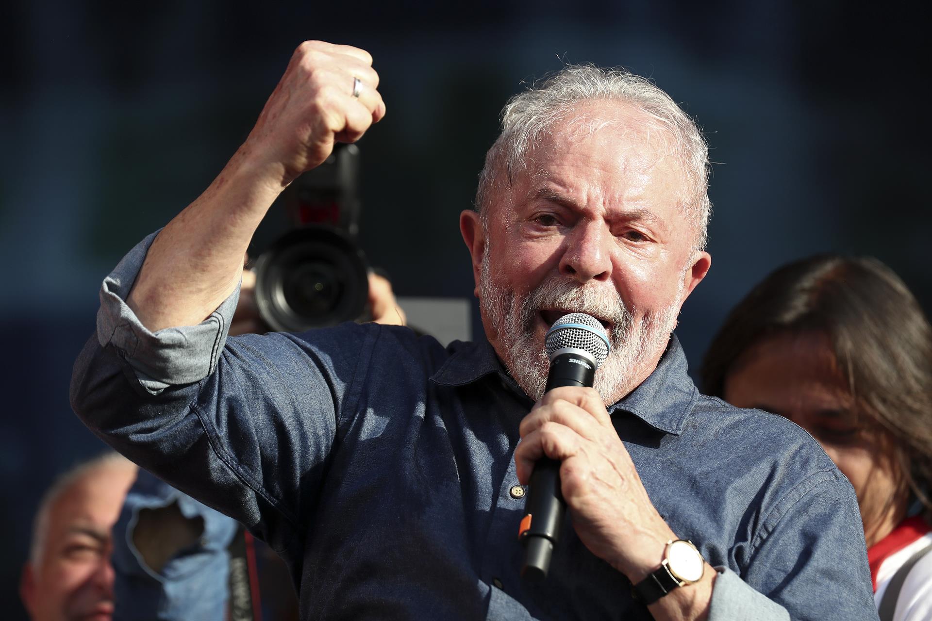 Lula da Silva promete derrotar al “fascista” de Bolsonaro y volver a gobernar Brasil