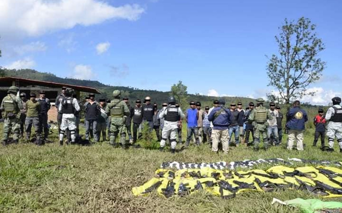 Masiva aprehensión en Michoacán: Detienen a 37 presuntos integrantes del CJNG