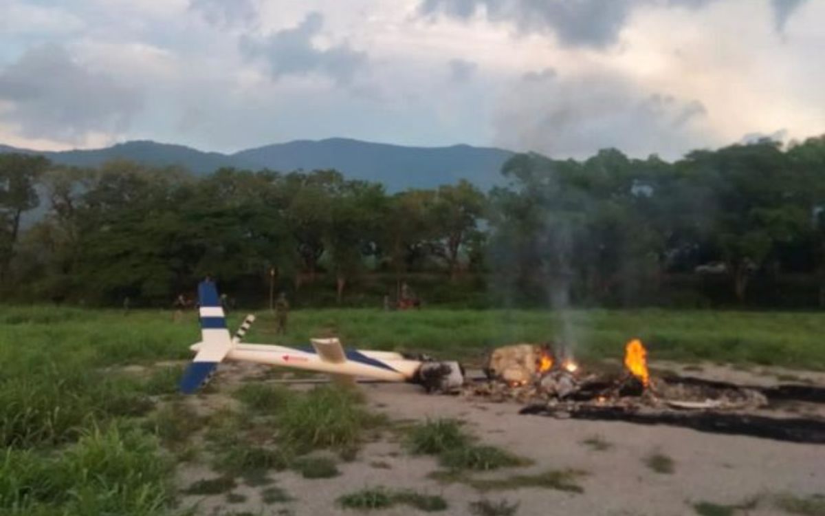 Matan a cuatro e incendian helicóptero en San Luis Potosí