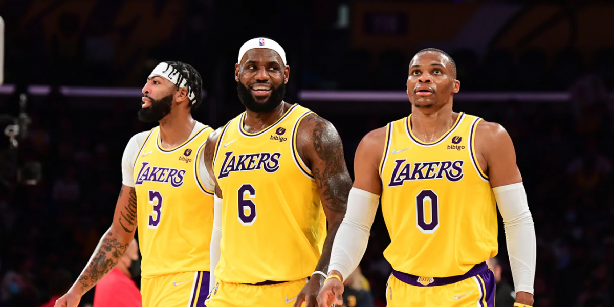 Nadie sabe lo que harán los Lakers, ellos tampoco