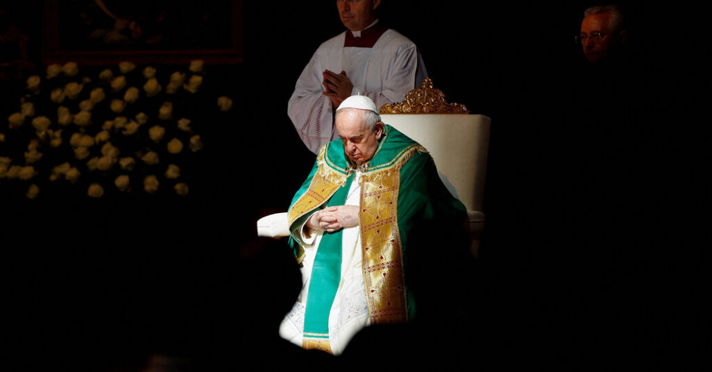 Para el Papa Francisco, un papado complicado por la sombra de la resignación