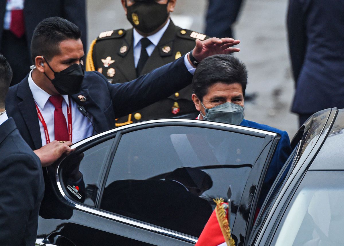 Pedro Castillo hace balance sin autocrítica de un año de Gobierno en Perú