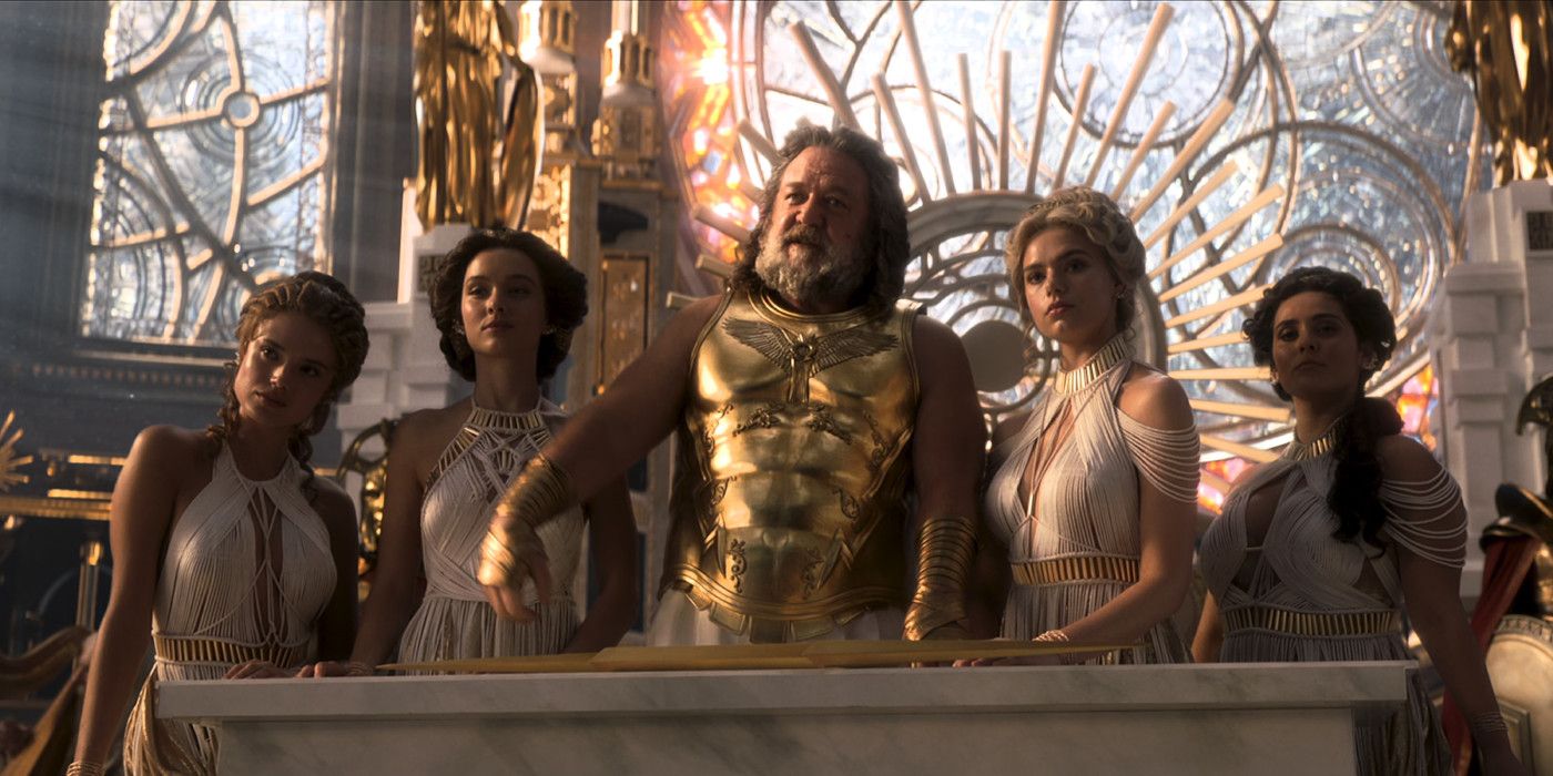 Por qué el acento de Zeus de Russell Crowe es tan raro en Thor: Love & Thunder