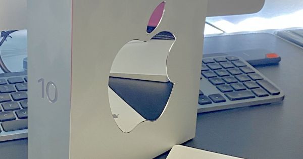 Qué extraño regalo reciben los empleados de Apple cuando cumplen 10 años en la empresa y para qué sirve