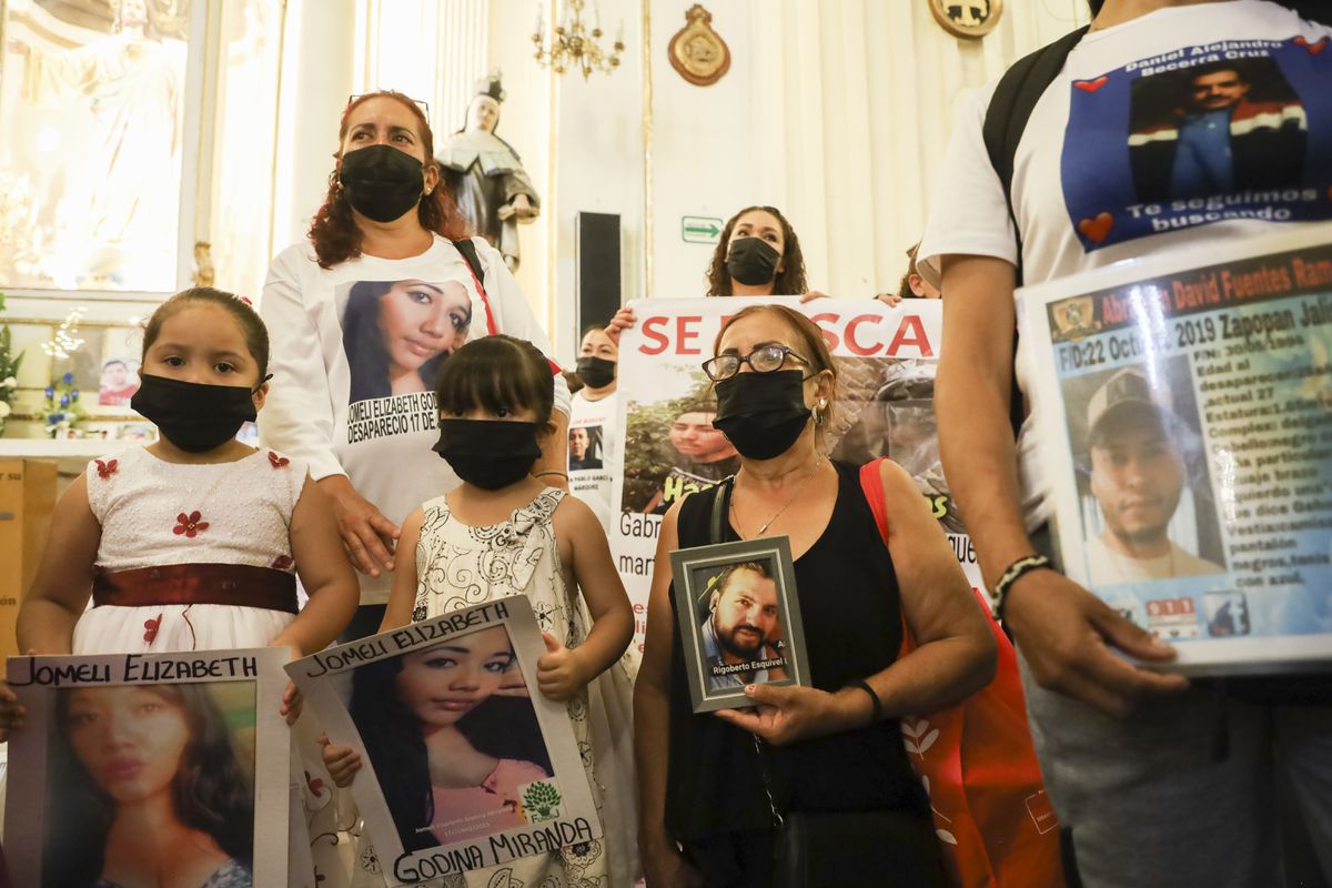 Retratos de desaparecidos y Guardia Nacional en los templos: la Iglesia de México insiste en un cambio a la estrategia de seguridad