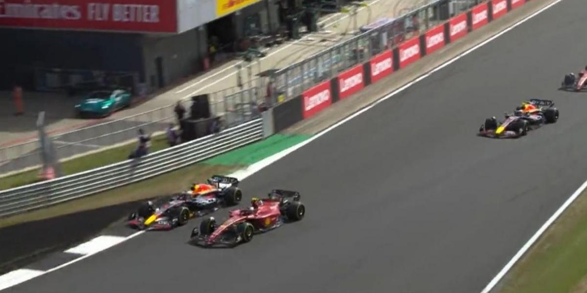Sainz se defendió de Verstappen en la segunda salida