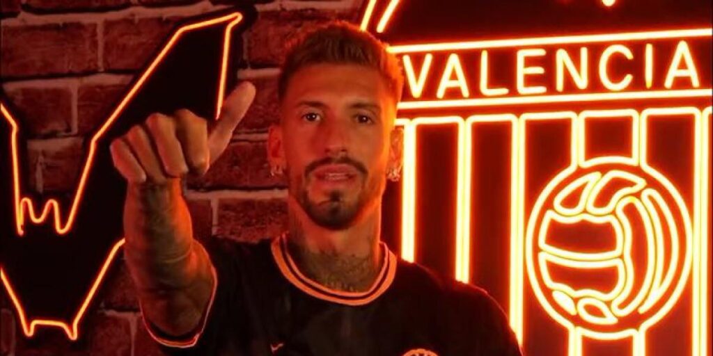 Samu Castillejo, valencianista hasta 2025