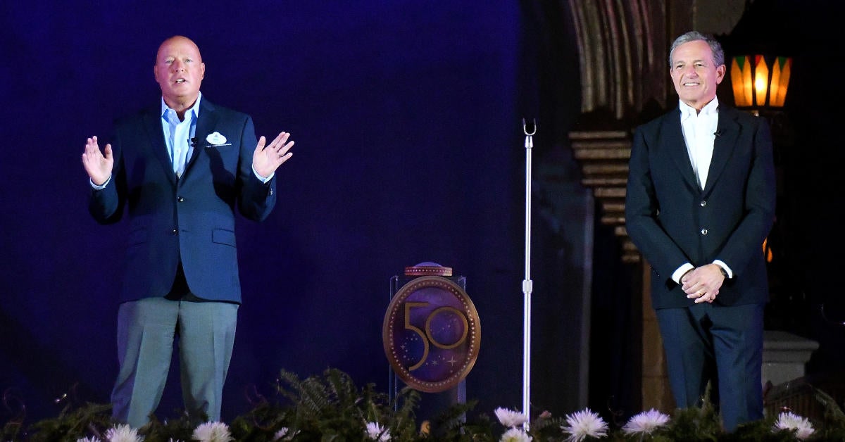 Se informa que el ex director ejecutivo de Disney, Bob Iger, está descontento con Bob Chapek como sucesor