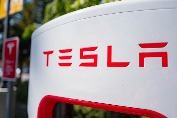 Tesla ve el mejor trimestre para la energía solar en 4 años, pero los “desafíos de los semiconductores” significan problemas