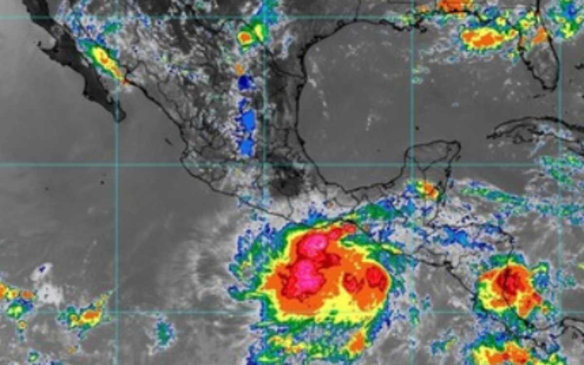 Tormenta Tropical 'Bonnie' se fortalece en el Pacífico mexicano