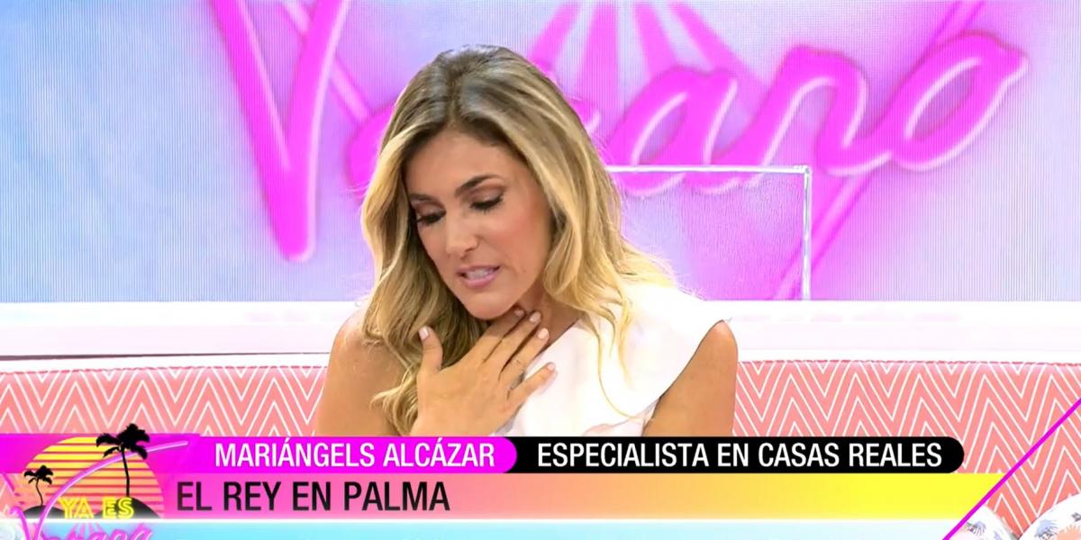Verónica Dulanto y Alexia Rivas se 'rompen' en directo al despedirse de Mónica Domínguez