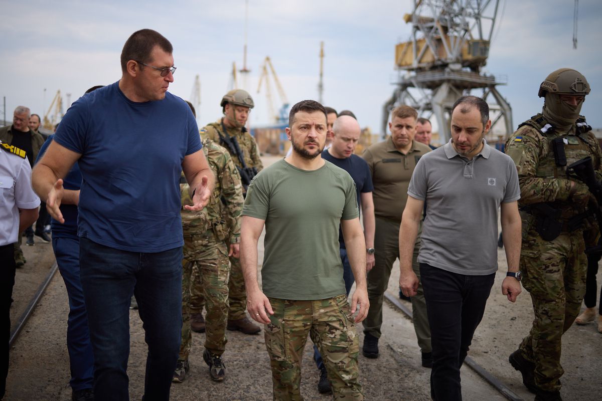 Zelenski anuncia una evacuación obligatoria en las áreas de Donetsk que Rusia no controla