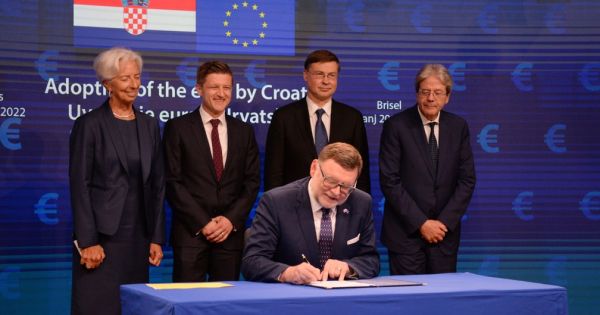 ¿Guiño para Ucrania? La UE acepta formalmente a Croacia como el vigésimo miembro de la zona euro