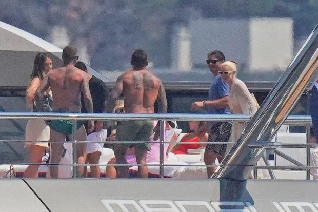 La familia Beckham en Saint Tropez / Gtres