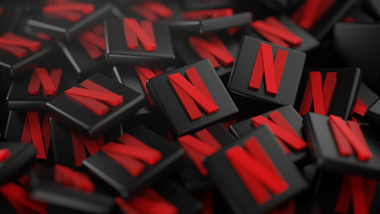 ¿Cómo decide Netflix si renovar o cancelar un programa?