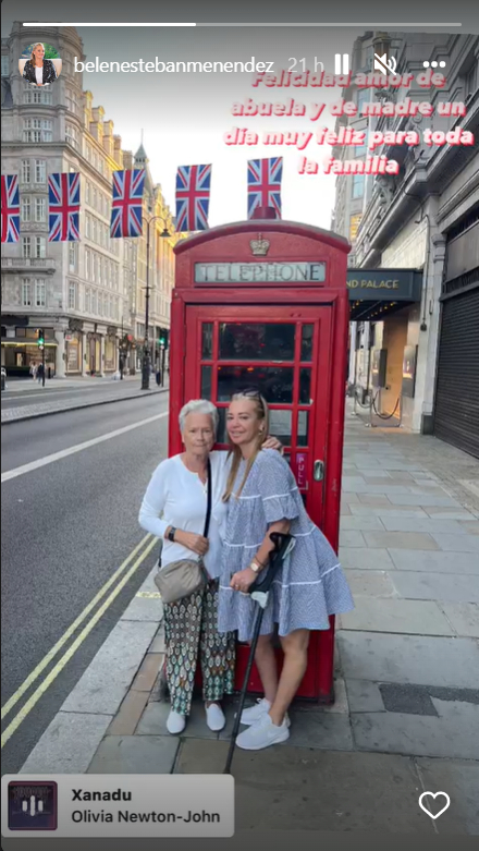 Belén Esteban posa con su madre en Inglaterra / Instagram