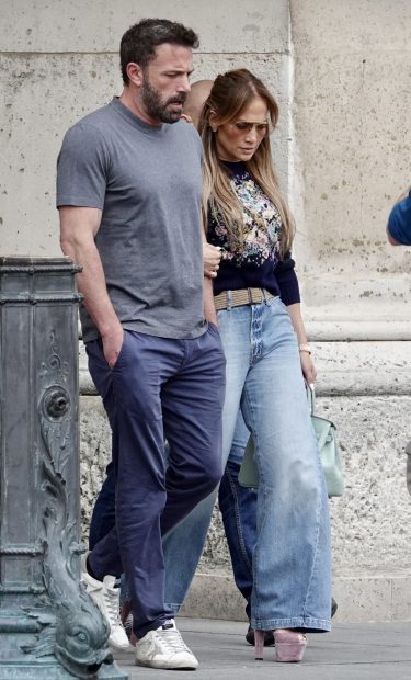 Ben Affleck y Jennifer López en París / Gtres
